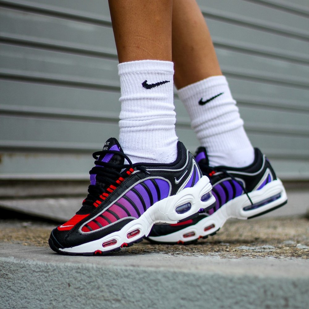 NEW Nike Air Max Tailwind IV Sneakers - Picture 9 of 10
